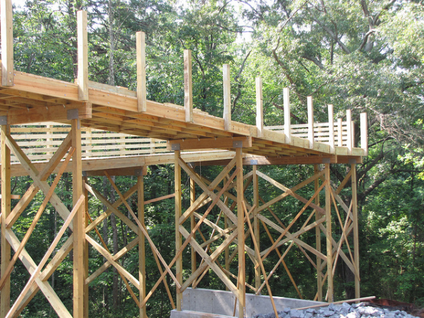 timber_boardwalk_headers_and_stringers_underside-resized-600