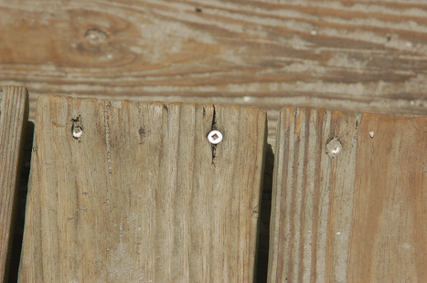 timber_boardwalk_screws_close_up-resized-600