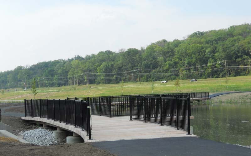 Beckett_Park_boardwalk