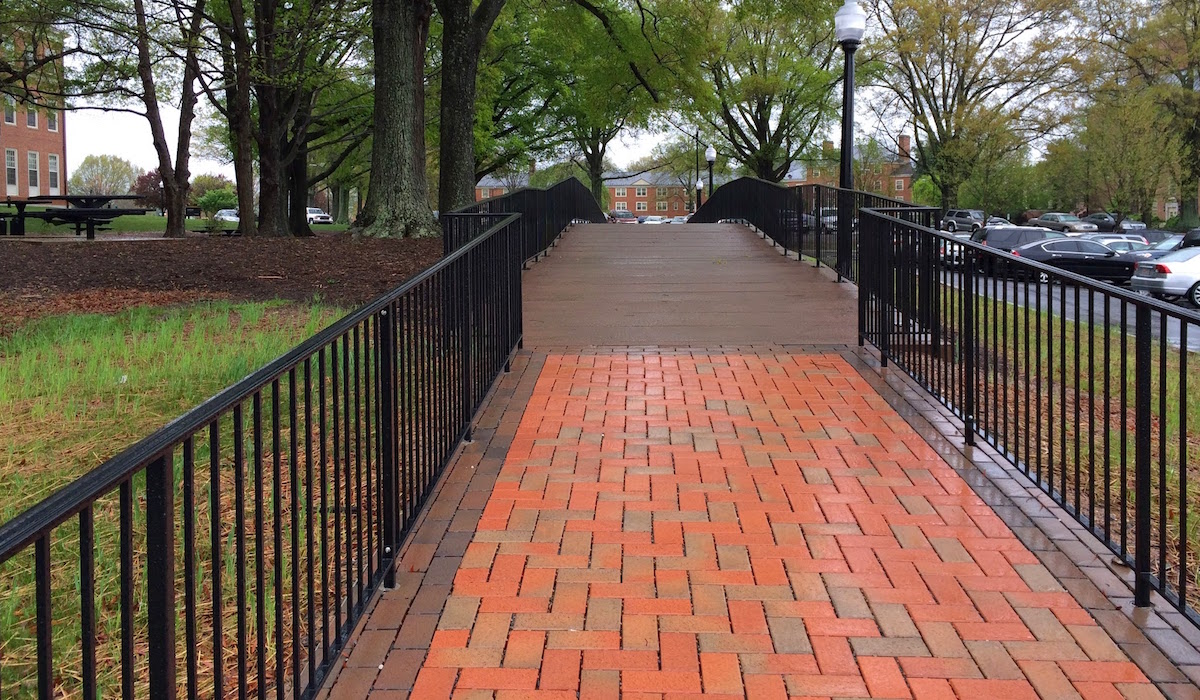 Farrell-Hall-Elevated-Walkway-Wake-Forest-University-3.jpg