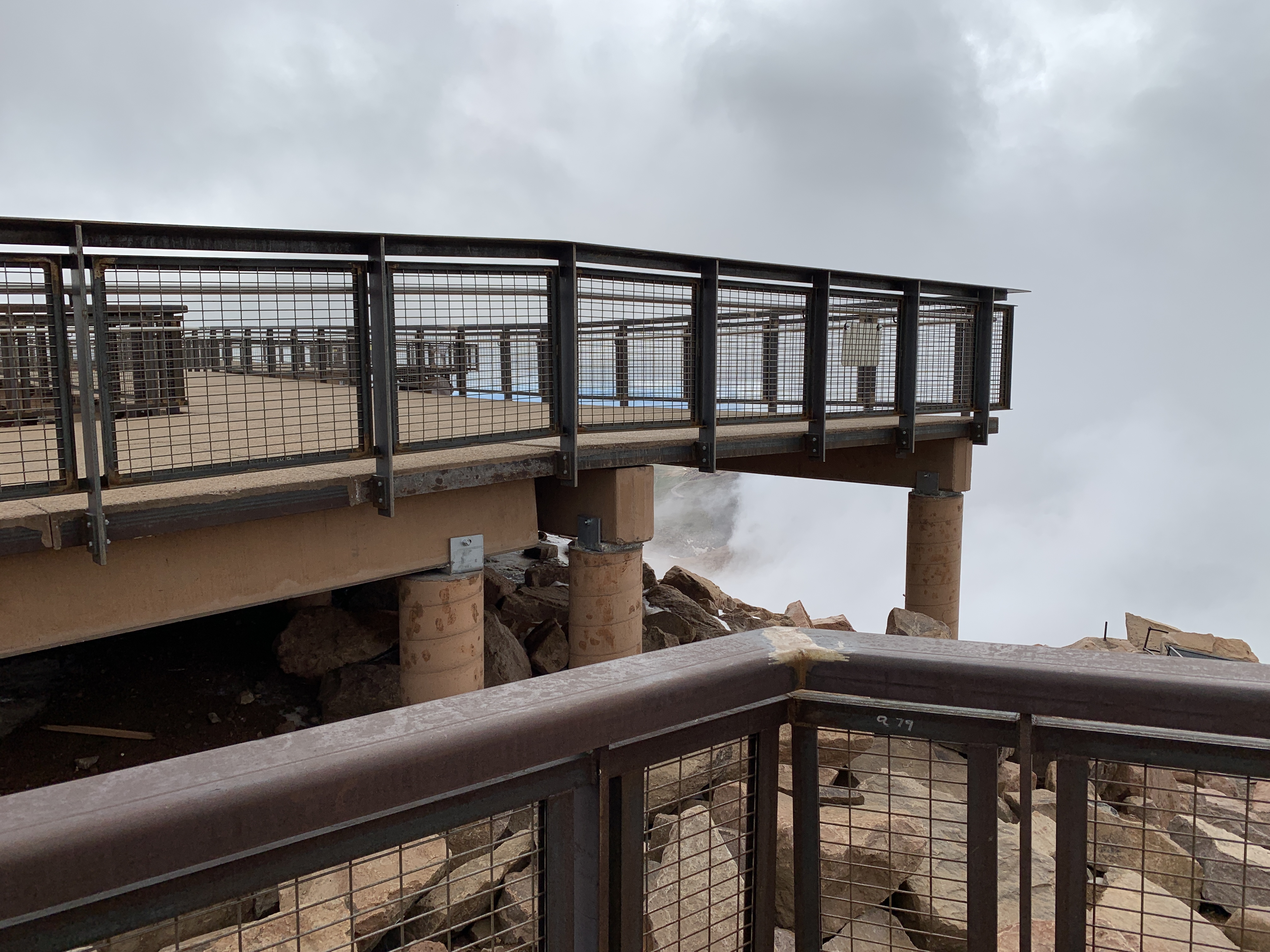 pikes peak summit complex boardwalk